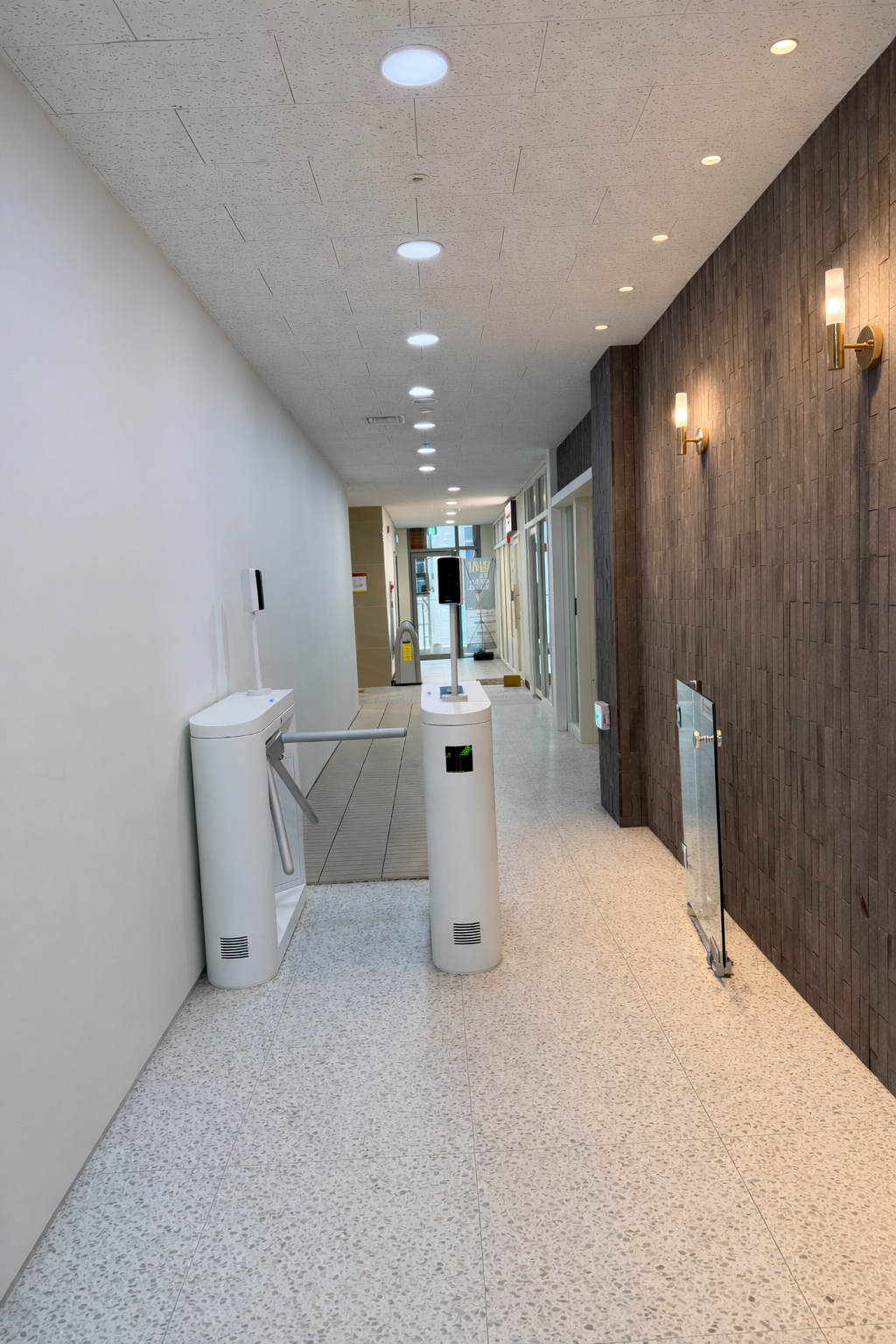 안면인식 출입구