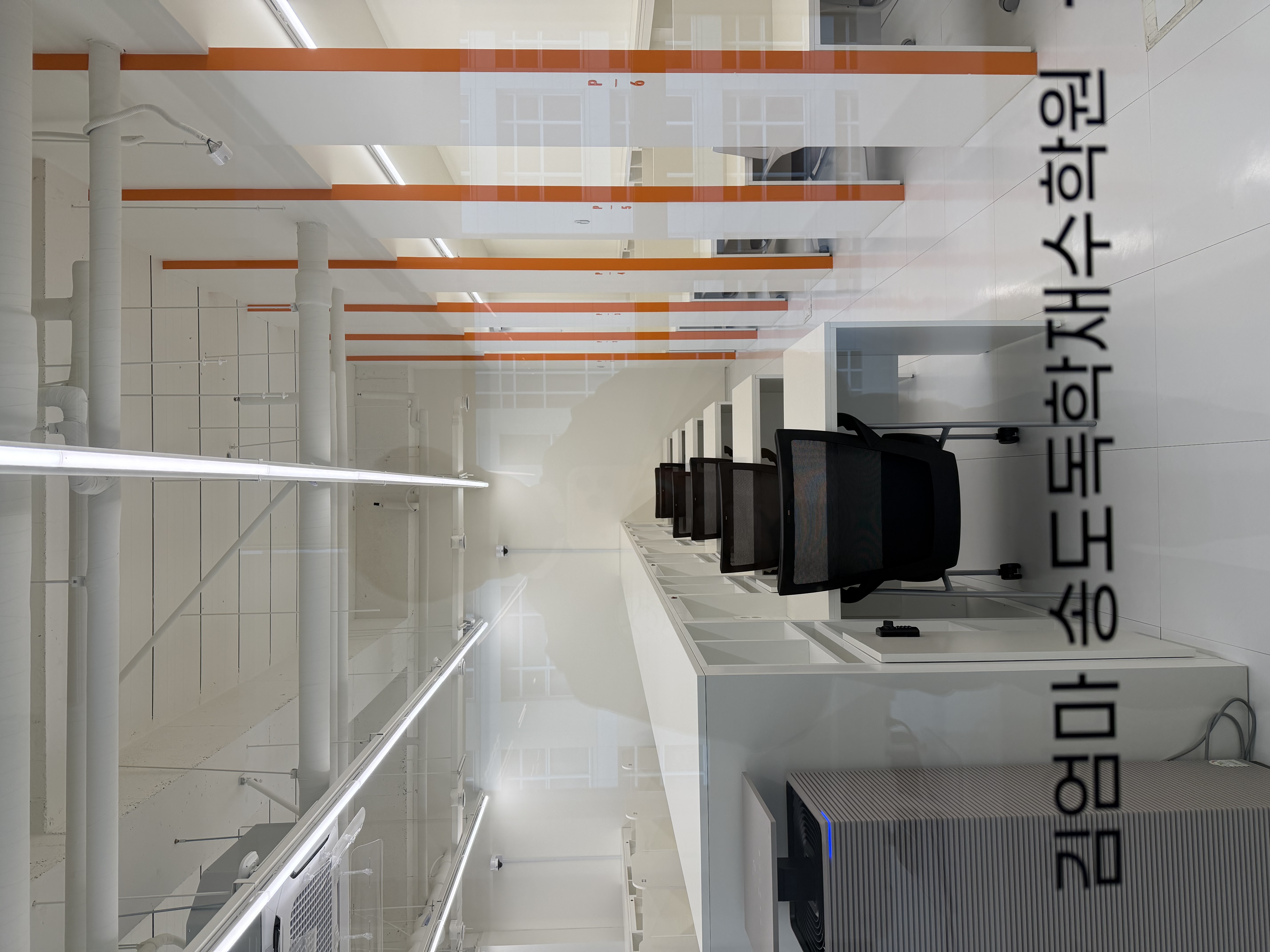 7층 독서실 내부