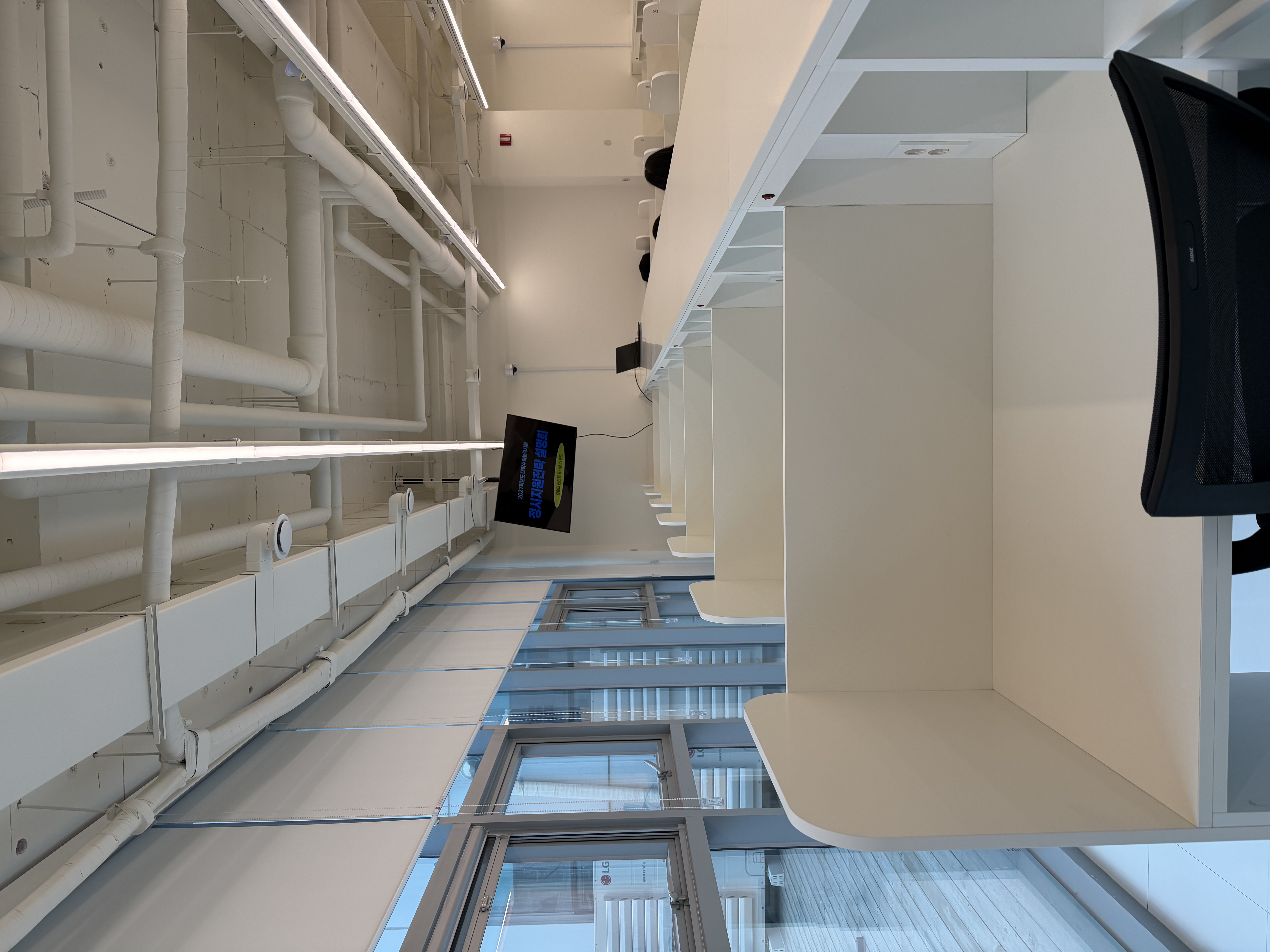 7층 독서실 내부